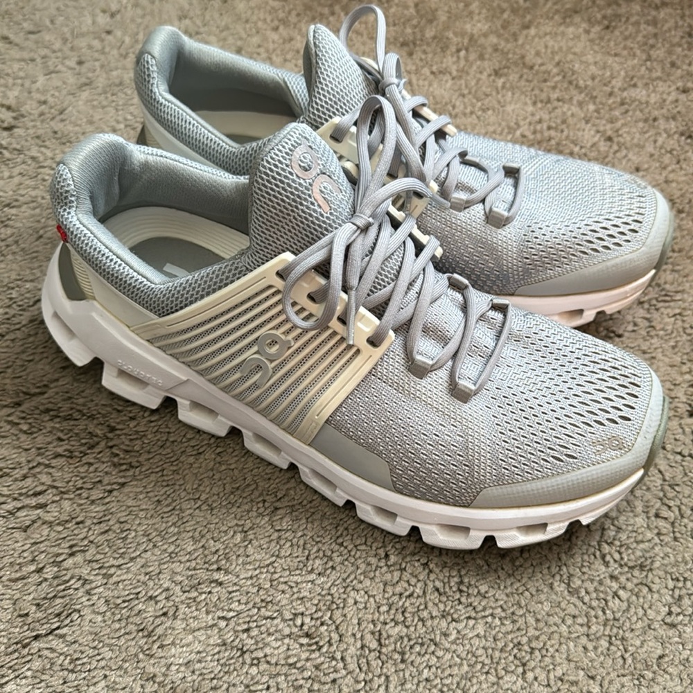 ON Cloud Running Cloudswift size 7.5